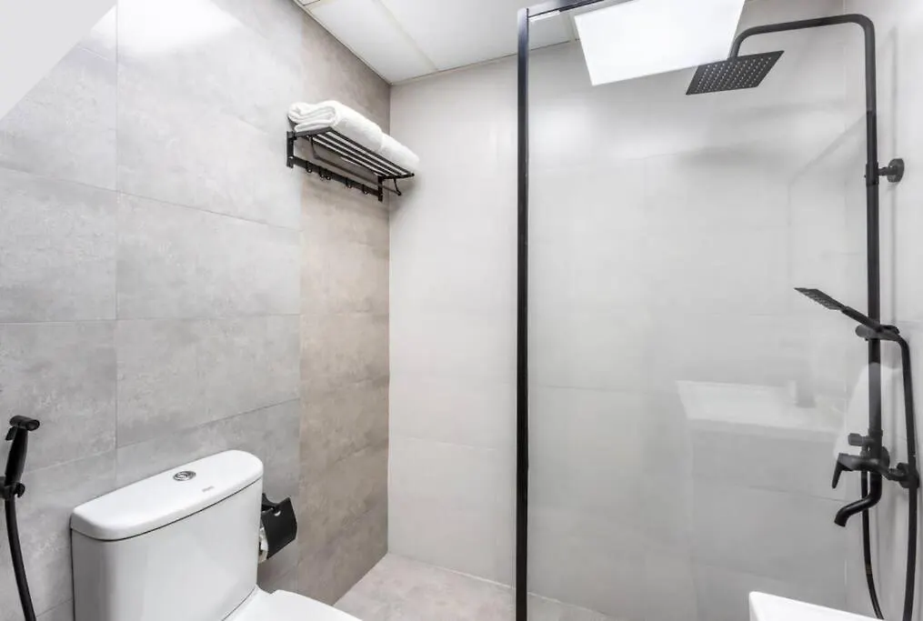 Studio With Private Jacuzzi - Damac Lagovista Dubai