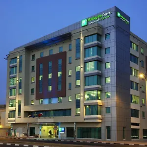 Hotel Express Jumeirah, An Ihg, Dubái